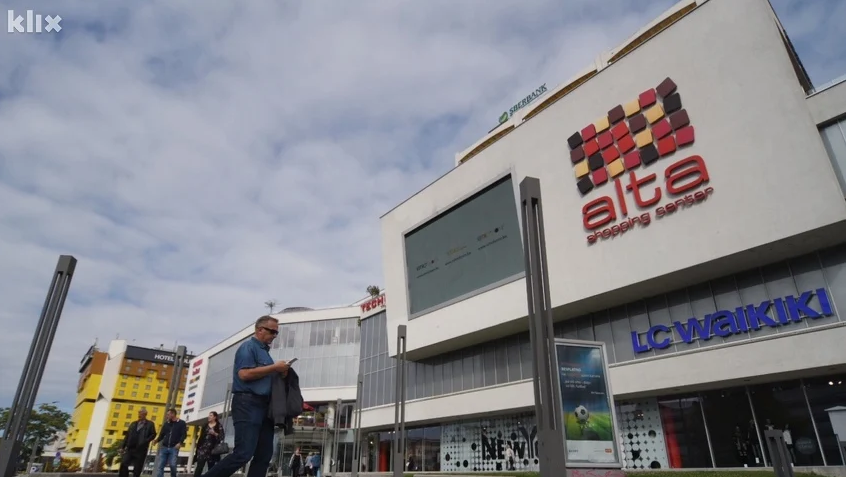 Tržni centri u FBiH jutros nakon 70 dana otvaraju svoja vrata