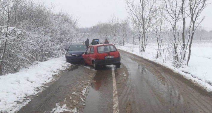 Svekar i snaha sudarili se automobilima