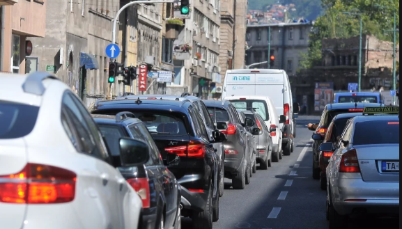 DOKAZ DA NAS JE U BIH SVE MANJE: 67.000 MANJE REGISTROVANIH VOZILA U BIH