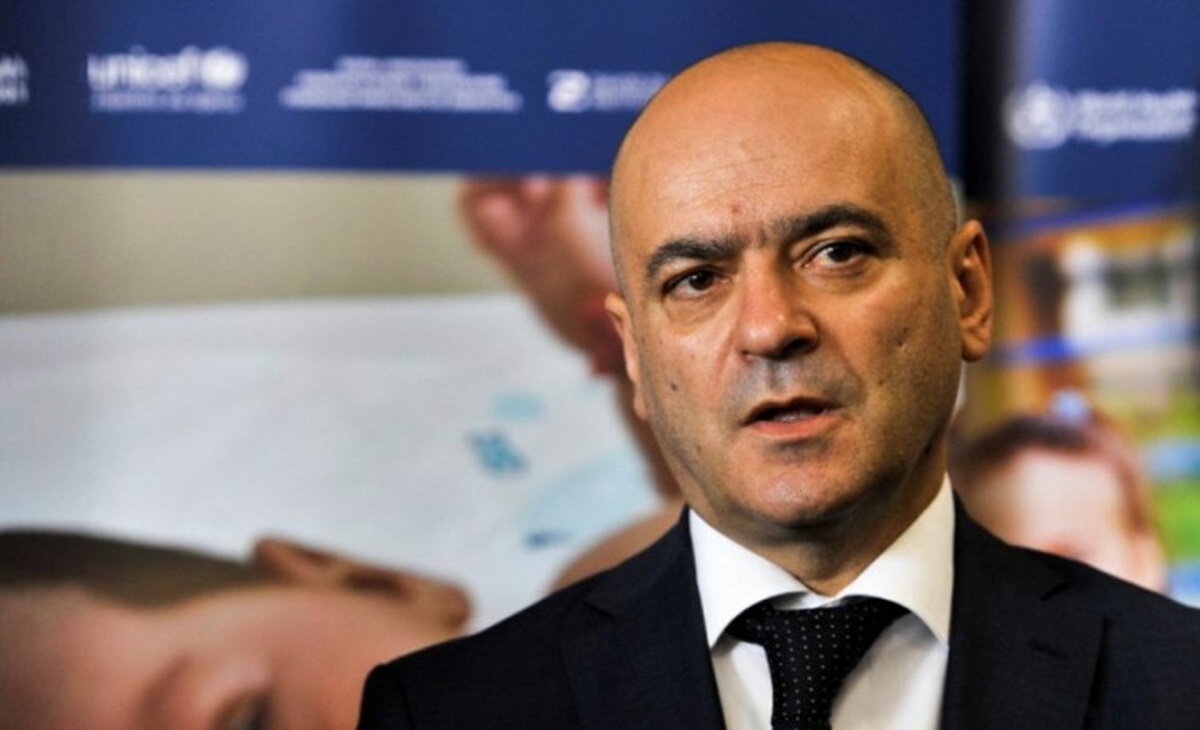 Naša i preporuka WHO-a je da djeca od 6 do 10 godina ne moraju nositi maske tokom nastave