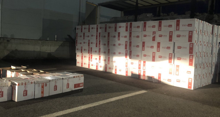 Uhvaćen s 292.500 kutija cigarete, vozač uhapšen