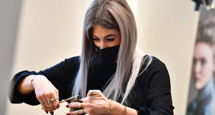 Kod frizera samo s testom, prostitutke mogu “raditi od kuće” bez uslova