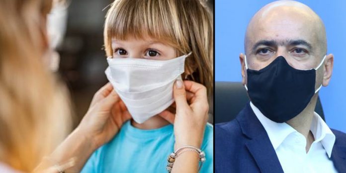 NIGDJE NE PIŠE DA DJECA TREBAJU NOSITI MASKE U ŠKOLSKIM KLUPAMA