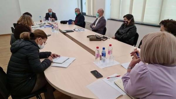 KRIZNI ŠTAB ZDK PREDLAŽE NOVE MJERE: Zabrana rada igraonica, kladionica, nargila…
