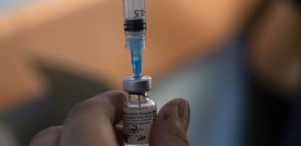 Počela vakcinacija zdravstvenih radnika i u bolnicama u Tešnju i Zenici