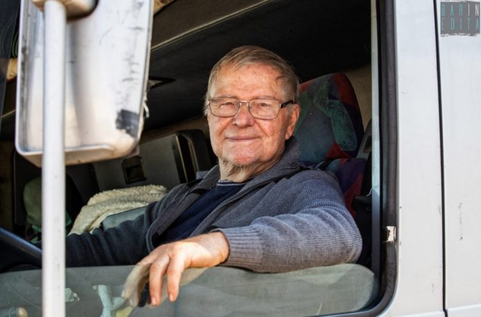 Priča o 79-godišnjem vozaču kamiona iz Italije -“Nikad neću prestati voziti”