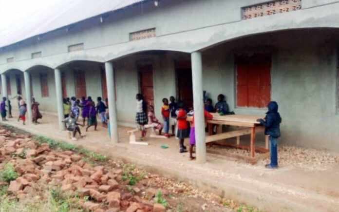 Misija Travničanke završena, škola u Ugandi izgrađena