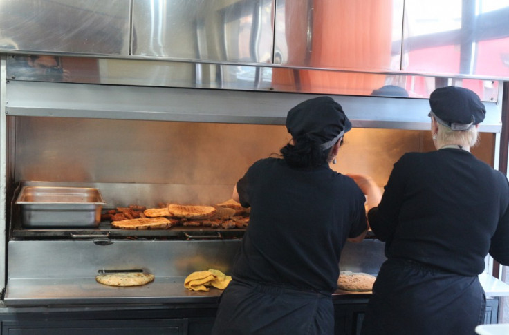 Gest ćevabdžinice za primjer: Svaku noć besplatni iftari za sve postače Gest ćevabdžinice za primjer: Svaku noć besplatni iftari za sve postače