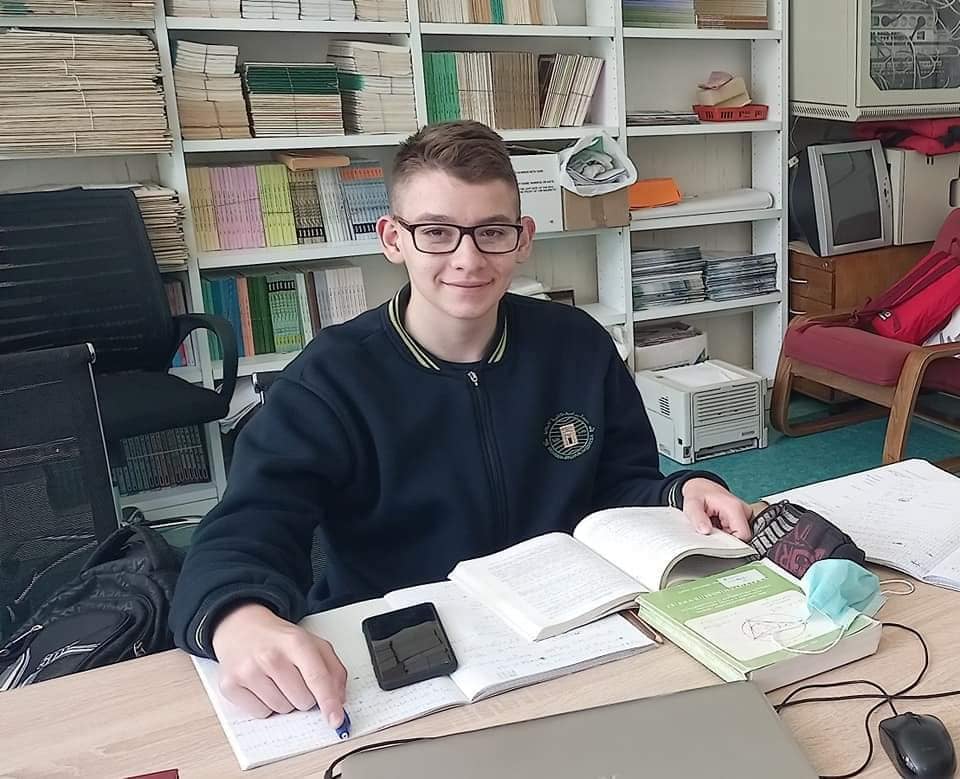 TEŠNJAK IZBORIO PLASMAN NA DRŽAVNO TAKMIČENJE IZ MATEMATIKE!