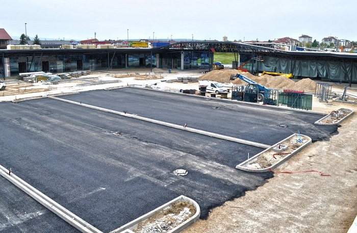 Na granici s Hrvatskom otvara se najveći retail park u BiH Na granici s Hrvatskom otvara se najveći retail park u BiH