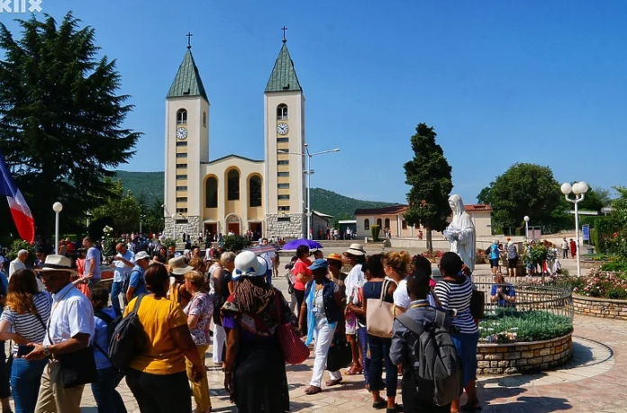 Međugorje oživjelo, dolazi više od 10.000 stranaca i tri puta više domaćih gostiju