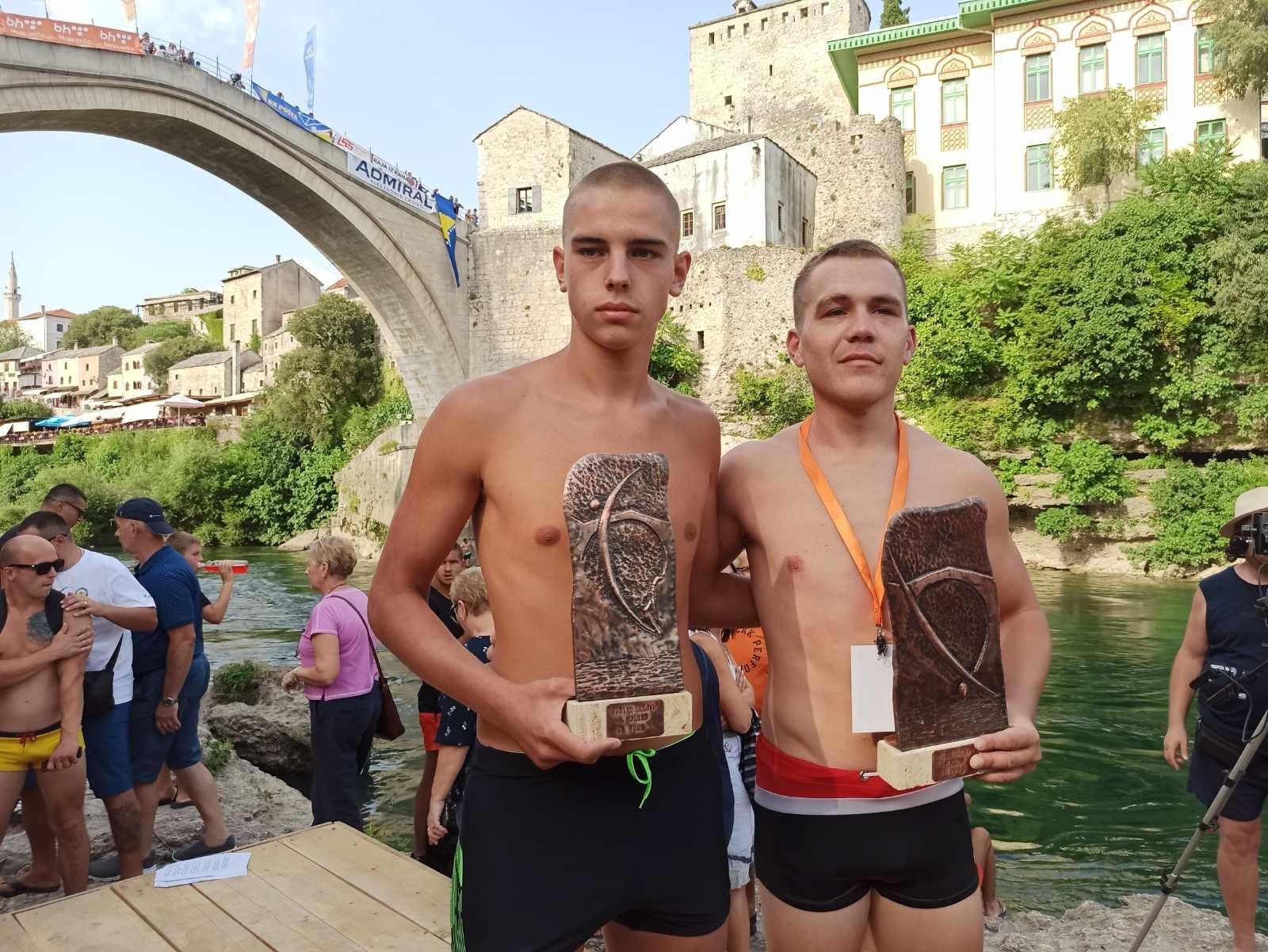 Emil Tiro i Dragan Milnović novi pobjednici takmičenja u skokovima sa Starog mosta!