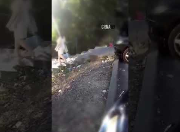 NEVJEROVATNA SCENA IZ SARAJEVA: ČOVJEK LEŽI NA STEPENICAMA, NIKO MU NE ŽELI POMOĆ. 20 METARA OD BOLNICE