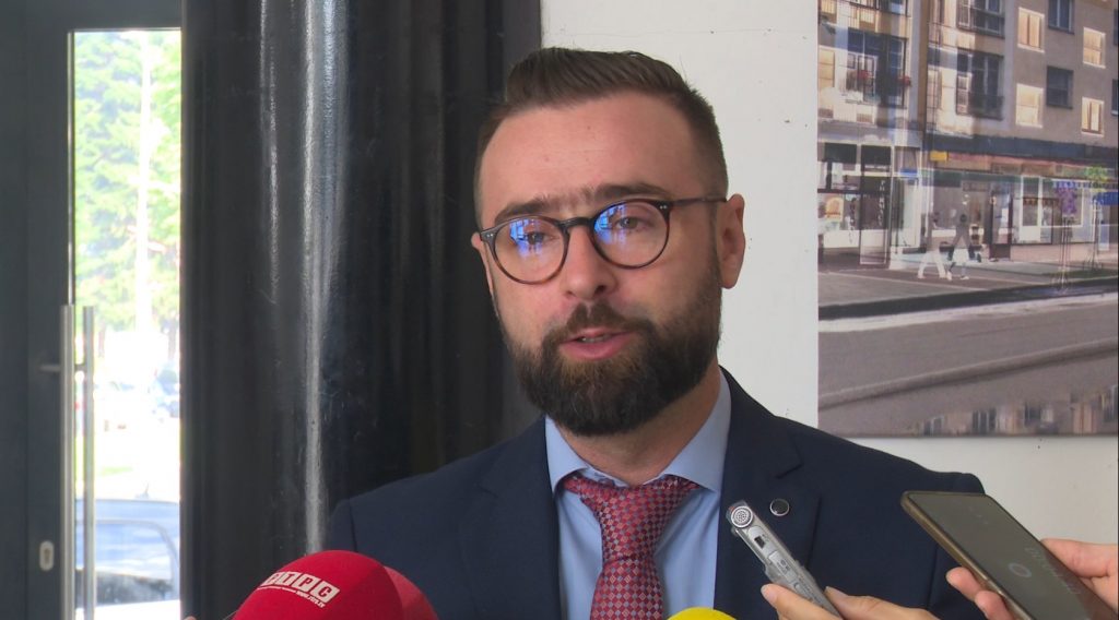 DOBOJ: Uručene prve „ponosne kartice” DOBOJ: Uručene prve „ponosne kartice”