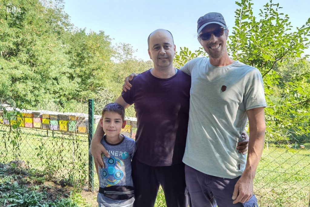 Svi žele u Njemačku, a mi smo kod Bosanske Krupe pronašli Nijemce koji su doselili u BiH Svi žele u Njemačku, a mi smo kod Bosanske Krupe pronašli Nijemce koji su doselili u BiH