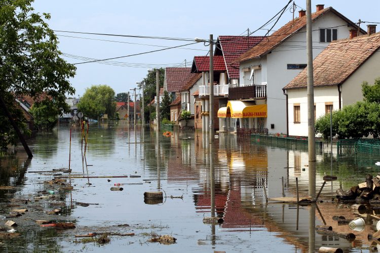 Tužne slike iz Otesa: Građani preko noći ostali bez ičega Tužne slike iz Otesa: Građani preko noći ostali bez ičega