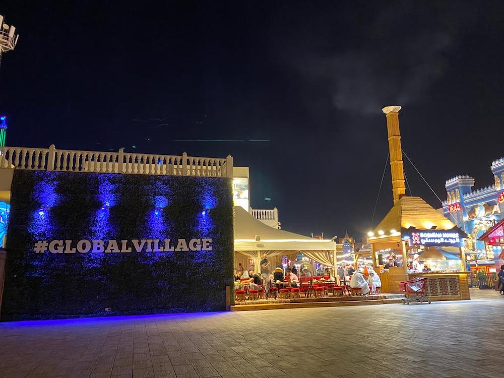 Zavirite u Bosanski paviljon na Global Villageu u Dubaiju: Arapi u redu čekaju za ćevape u Dubaiju Zavirite u Bosanski paviljon na Global Villageu u Dubaiju: Arapi u redu čekaju za ćevape u Dubaiju