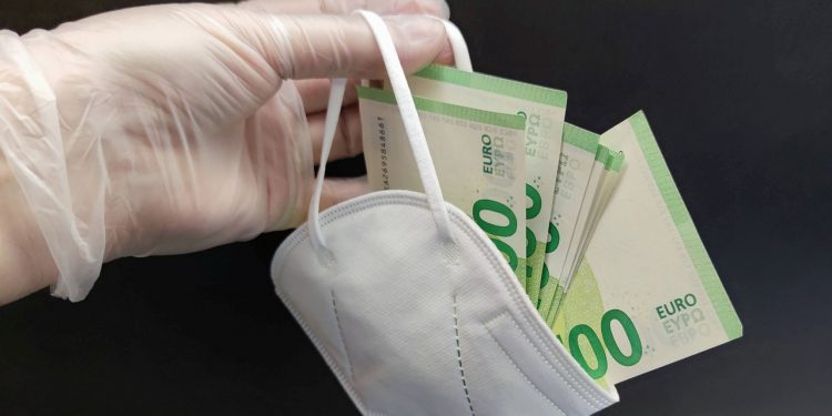 Slovenija: Velika korupcija u zdravstvu – izdano više od 10 hiljada uvjerenja