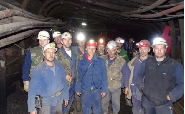 Svi rudari jutros odbili da rade: Proizvodnja jutros prekinuta u rudnicima Kreka, Kakanj, Breza, Zenica, Đurđevik, Abid Lolić i Gračanica
