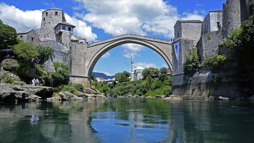Danas se navršava 28. godišnjica rušenja Starog mosta: Ubili su tebe, ali nisu dušu