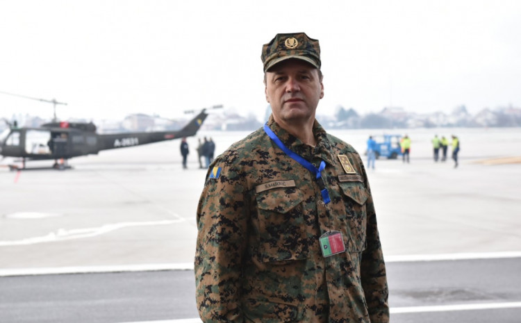 Američki helikopteri stigli u BiH / General Mašović: Ovo je početak modernizacije OSBiH