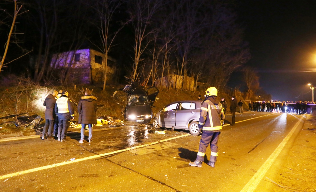 Novi Pazar zavijen u crno zbog pogibije četvorice mladića u saobraćajnoj nesreći