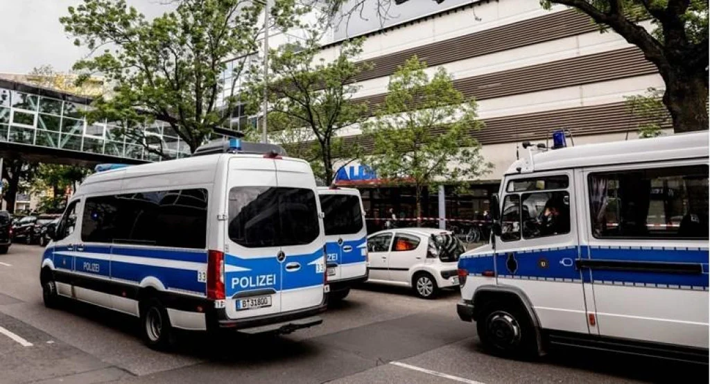 Detalji oružanog napada na Univerzitetu Heidelberg: Napad izveo 18-godišnji Nijemac, prije napada izjavio "ljude treba kazniti" Detalji oružanog napada na Univerzitetu Heidelberg: Napad izveo 18-godišnji Nijemac, prije napada izjavio "ljude treba kazniti"