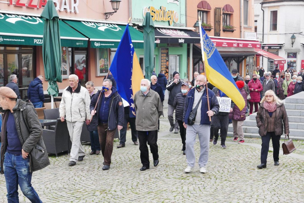 Udruženja penzionera postala su servis Vlade: Tuzlanski penzioneri najavili su nove proteste za 15. februar