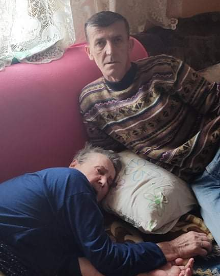Suljo Dedić i njegova majka Munevera iz Doboja trebaju našu pomoć Suljo Dedić i njegova majka Munevera iz Doboja trebaju našu pomoć