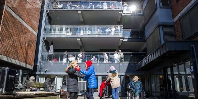 Nakon Danske i Norveška ukinula većinu ograničenja Nakon Danske i Norveška ukinula većinu ograničenja