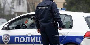 LJUBAVNI JADI U POLICIJI: ŽENA BILA U VEZI SA KOLEGOM, PA GA DRŽALA ZATVORENOG U STANU LJUBAVNI JADI U POLICIJI: ŽENA BILA U VEZI SA KOLEGOM, PA GA DRŽALA ZATVORENOG U STANU