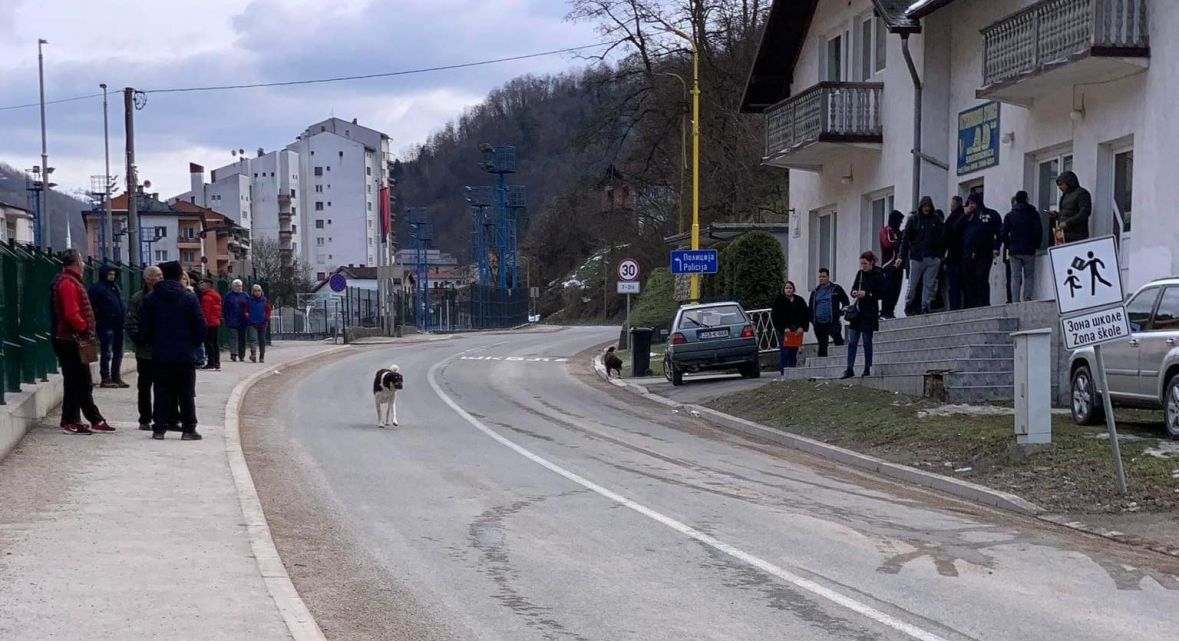U Veterinarskoj stanici u Srebrenici “sređuju” papire za državljanstvo Srbije