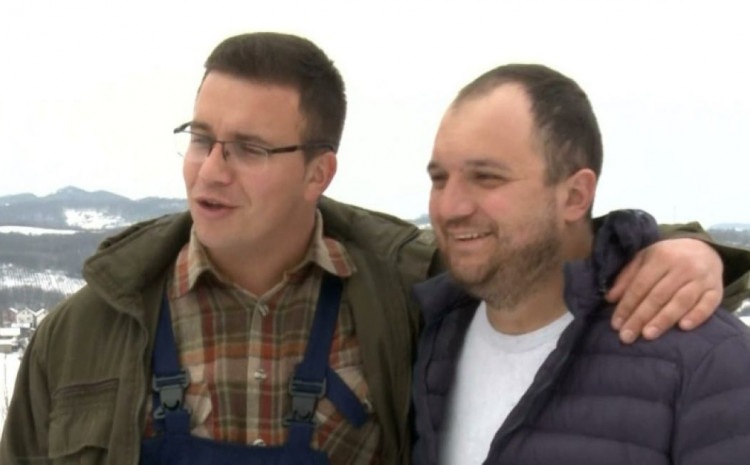 Fikret i Miloš, mladići koji ruše stereotipe: Takvih nema u 100 država Fikret i Miloš, mladići koji ruše stereotipe: Takvih nema u 100 država