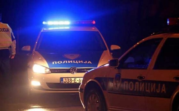 SELO ZAVIJENO U CRNO Predložen jednomjesečni pritvor osumnjičenom za ubistvo brata SELO ZAVIJENO U CRNO Predložen jednomjesečni pritvor osumnjičenom za ubistvo brata
