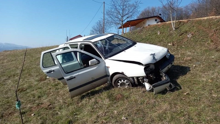 Bravo dobri ljudi! Lopovi Salihu Hadžiću slupali auto, kolege mu kupile novi Bravo dobri ljudi! Lopovi Salihu Hadžiću slupali auto, kolege mu kupile novi