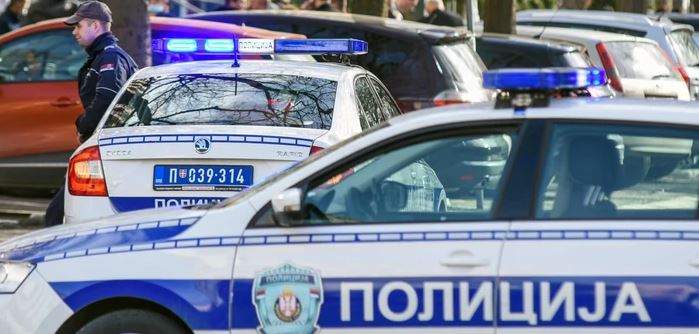 Uhapšen vozač BMW: Pijan usmrtio mladića na motoru Uhapšen vozač BMW: Pijan usmrtio mladića na motoru
