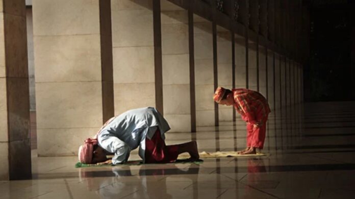Namaz je bolji od spavanja, jer je san odmor za tijelo, a namaz je odmor za dušu Namaz je bolji od spavanja, jer je san odmor za tijelo, a namaz je odmor za dušu