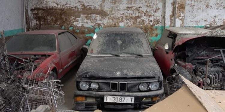 (VIDEO) ‘Rudnik zlata‘ za fanove BMW-a: Tu ima e28, M5, e32, 750i, e31, 850i… (VIDEO) ‘Rudnik zlata‘ za fanove BMW-a: Tu ima e28, M5, e32, 750i, e31, 850i…
