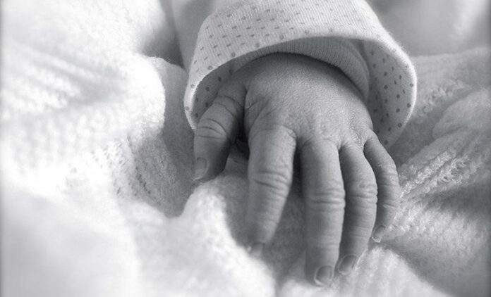 Jezivi detalji stravičnog slučaja kod Prijedora: Beba ugušena kesom Jezivi detalji stravičnog slučaja kod Prijedora: Beba ugušena kesom