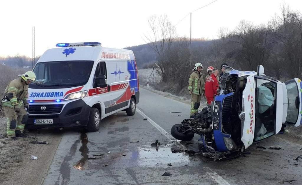 Na bh. cestama poginulo 255 ljudi: U pet udesa život je izgubilo osam mladih Na bh. cestama poginulo 255 ljudi: U pet udesa život je izgubilo osam mladih