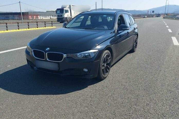 Policija oduzela skupocjeni BMW u Doboju: Vozač imao dug od skoro 80 hiljada KM Policija oduzela skupocjeni BMW u Doboju: Vozač imao dug od skoro 80 hiljada KM