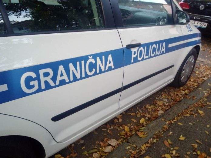 GRANIČNI POLICAJAC ‘PAO’ ZBOG 30 EURA: OSUĐEN NA ŠEST MJESECI ZATVORA GRANIČNI POLICAJAC ‘PAO’ ZBOG 30 EURA: OSUĐEN NA ŠEST MJESECI ZATVORA