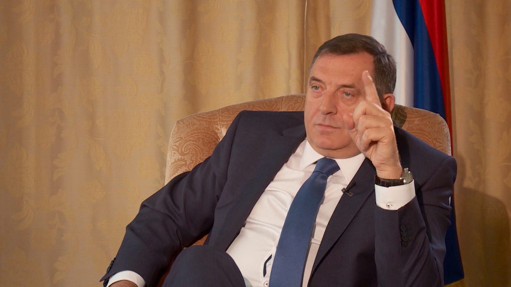 Dodik: U Sarajevo dolazim blindiranim autom, ne osjećam se sigurno Dodik: U Sarajevo dolazim blindiranim autom, ne osjećam se sigurno