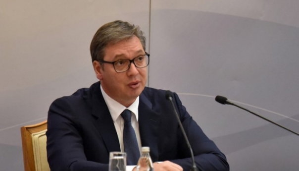 Vučić priznao da se Srbija ne može suprotstaviti potezima Kosova Vučić priznao da se Srbija ne može suprotstaviti potezima Kosova