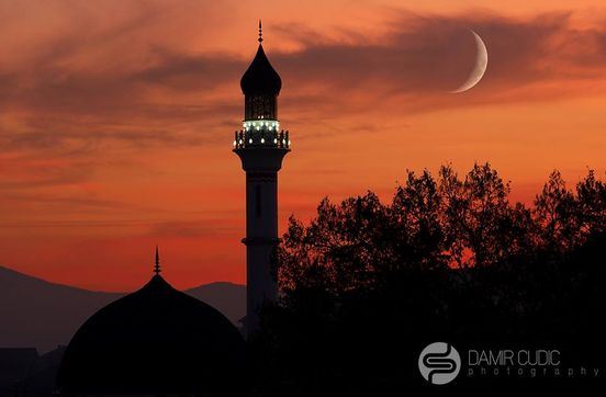Paul Pogba fotografijom Šarene džamije iz Gračanice čestitao početak ramazana