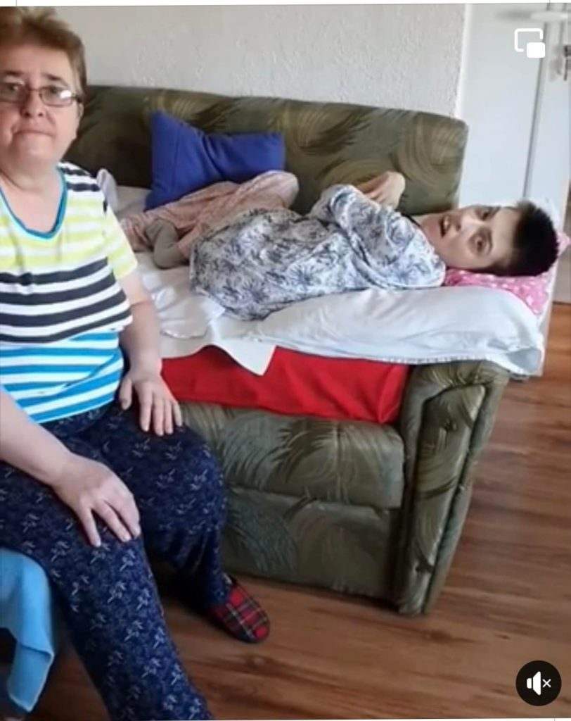 VIDEO - Apel za porodicu Dubravac iz Kraševa,hitno potrebna hrana i veš mašina VIDEO - Apel za porodicu Dubravac iz Kraševa,hitno potrebna hrana i veš mašina