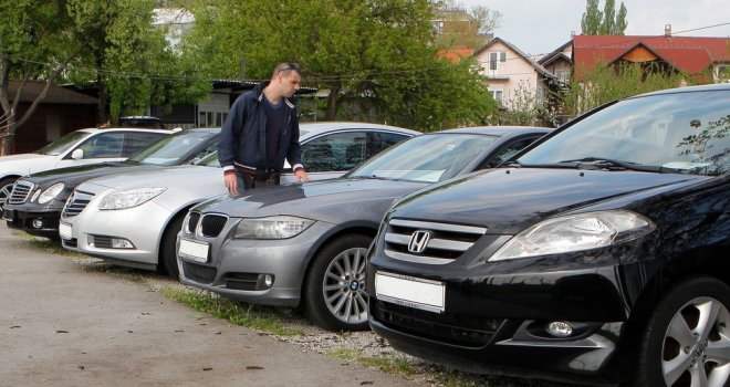 BIH OČEKUJE NOVI VAL POSKUPLJENJA POLOVNIH AUTOMOBILA