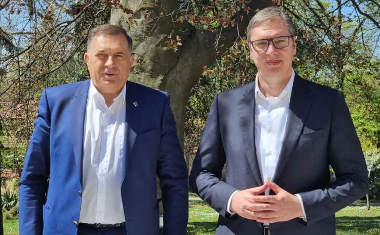Vučić nakon sastanka s Dodikom: Mir i stabilnost regiona su suštinski interes Srbije i RS Vučić nakon sastanka s Dodikom: Mir i stabilnost regiona su suštinski interes Srbije i RS