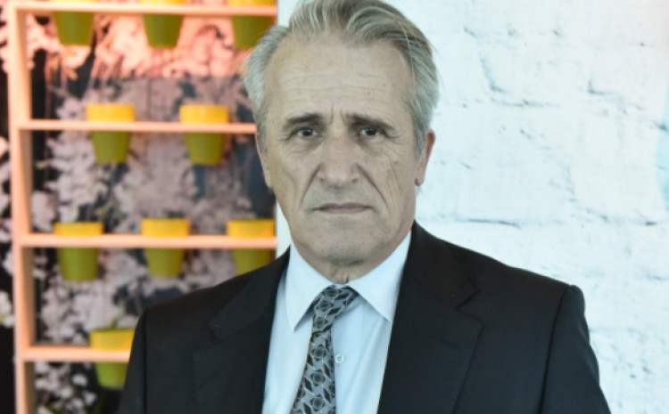 Zaim Backović za "Avaz": Ovo je progon i obično maltretiranje, šta bi bilo 3. maja da smo ih pustili da uđu u grad Zaim Backović za "Avaz": Ovo je progon i obično maltretiranje, šta bi bilo 3. maja da smo ih pustili da uđu u grad
