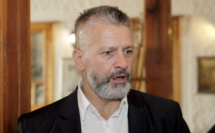 Naser Orić : Sakiba Mahmuljina su izdali! Naser Orić : Sakiba Mahmuljina su izdali!
